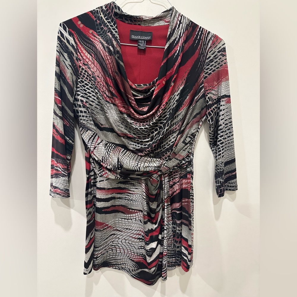 Frank Lyman Blouse Size 8
Cowl Neck Faux Wrap